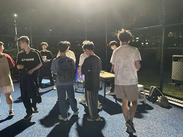 。